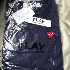 🌸SOLD🌸(NWT) CDG play double hearts in navy blue.